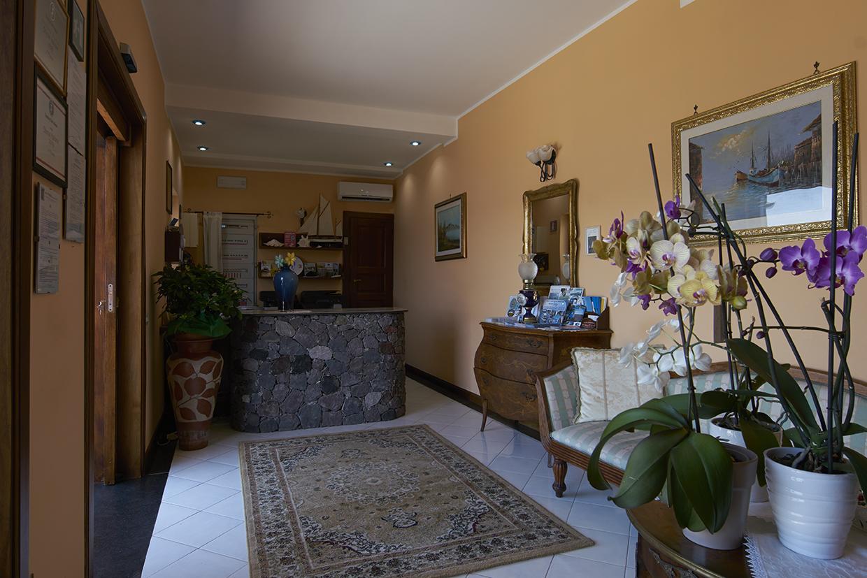 Hotel A Pinnata ليباري المظهر الخارجي الصورة